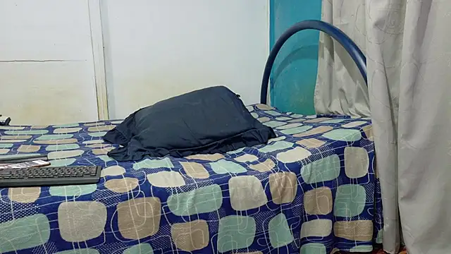 zackmontieel online show from December 2025 09:38:01 AM