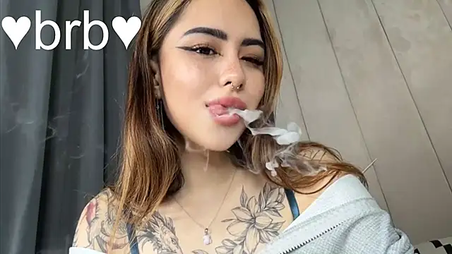 baby  kim online show from November 2025 04:45:02 AM