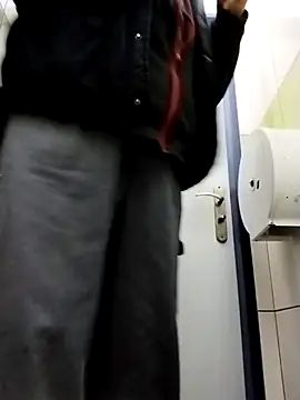 Lisak951 online show from April 2026 11:22:02 AM