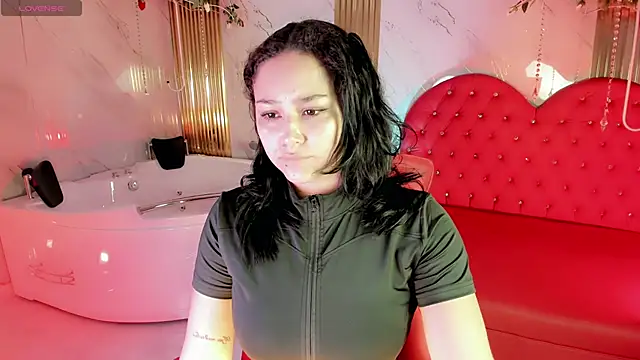 sexyy kitty18 online show from June 2026 07:25:01 PM