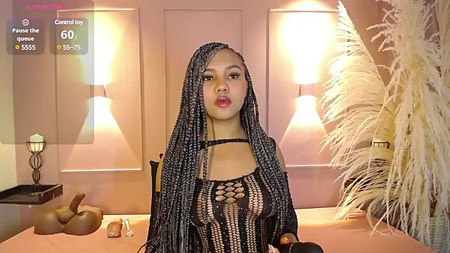 HAYLANISMITH online show from January 2025 12:13:02 PM