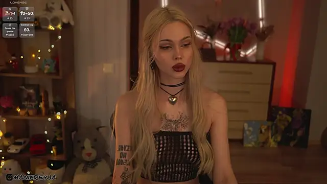 ManiFreyja online show from March 2026 08:37:02 PM