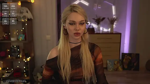 ManiFreyja online show from March 2026 06:46:02 PM