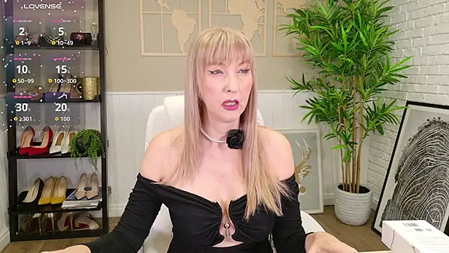 LadyLeea online show from February 2026 05:58:02 AM