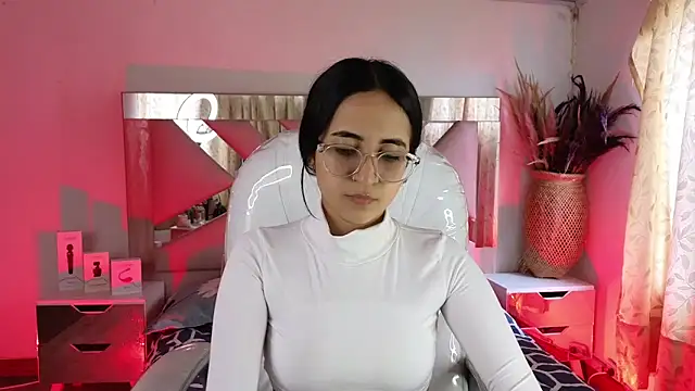 Mia Fischer online show from March 2026 07:39:02 PM