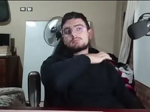 enzis3 online show from April 2026 10:45:02 PM