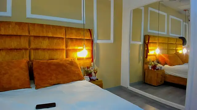 adarussell online show from December 2025 02:11:01 PM