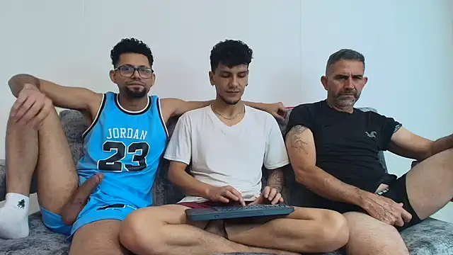 Benjamin show online show from November 2025 08:30:02 PM