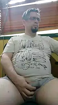 Snapshot of MrBig_2024 chatting on January 2025 08:32:02 PM MrBig 2024 online show from January 2025 08:32:02 PM