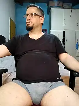 Snapshot of MrBig_2024 chatting on February 2025 09:06:02 PM MrBig 2024 online show from February 2025 09:06:02 PM