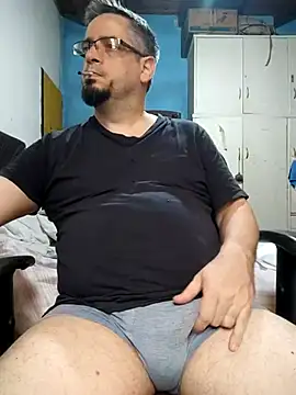 Snapshot of MrBig_2024 chatting on February 2025 09:01:01 PM MrBig 2024 online show from February 2025 09:01:01 PM