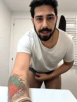 Snapshot of cricrimsBarcelona chatting on January 2025 12:16:02 PM cricrimsBarcelona online show from January 2025 12:16:02 PM
