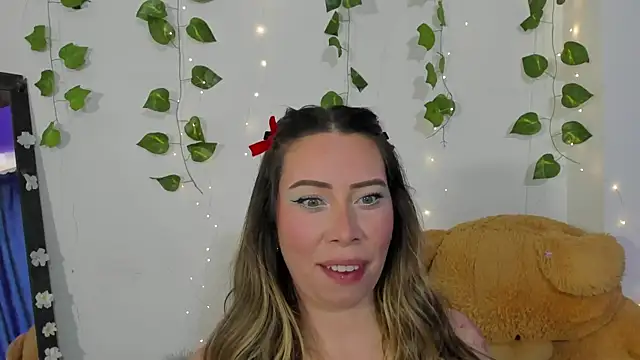 JanneKim online show from November 2025 02:50:02 PM