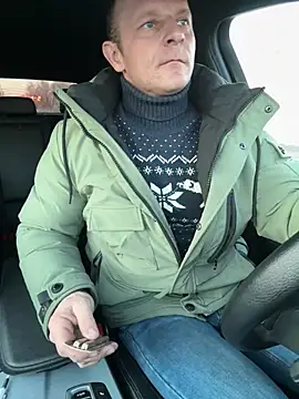 Snapshot of AlexGWoW chatting on February 2025 02:26:01 PM AlexGWoW online show from February 2025 02:26:01 PM