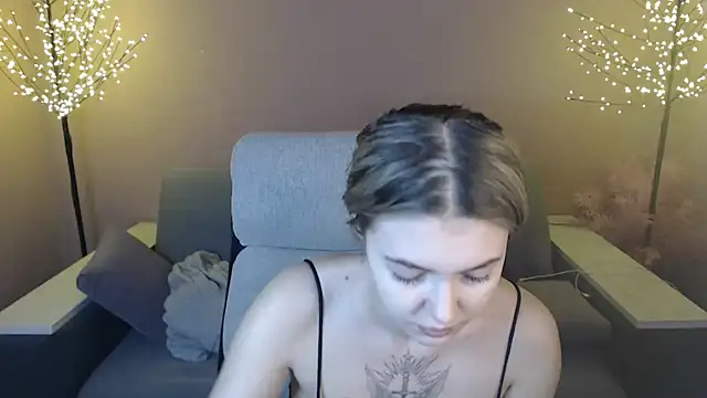 Snapshot of Ritaneer chatting on December 2024 09:07:02 AM Ritaneer online show from December 2024 09:07:02 AM