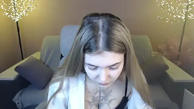 Snapshot of Ritaneer chatting on December 2024 09:10:01 AM Ritaneer online show from December 2024 09:10:01 AM