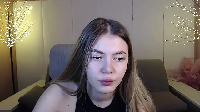 Snapshot of Ritaneer chatting on March 2025 12:13:02 PM Ritaneer online show from March 2025 12:13:02 PM