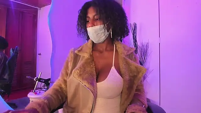 Snapshot of CoccoBele69 chatting on March 2025 03:09:02 AM CoccoBele69 online show from March 2025 03:09:02 AM