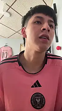 Snapshot of Stiven_017 chatting on January 2026 09:13:01 PM Stiven 017 online show from January 2026 09:13:01 PM