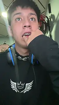 Snapshot of Stiven_017 chatting on February 2026 01:37:02 AM Stiven 017 online show from February 2026 01:37:02 AM