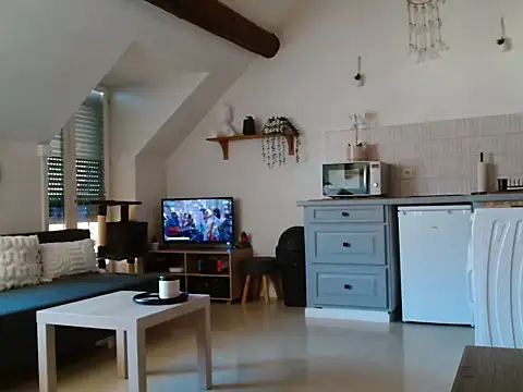 Lauzo21 online show from July 2026 06:42:01 AM