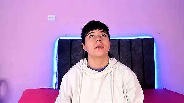 AbbySmiitth  online show from February 2025 12:28:01 PM