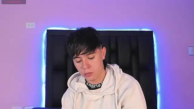 AbbySmiitth  online show from February 2025 12:28:01 PM