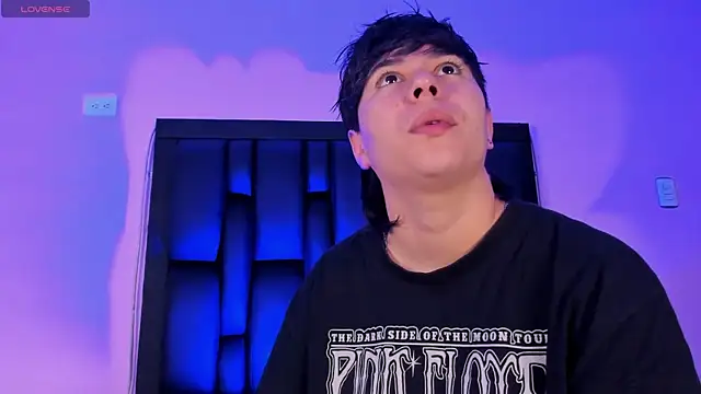 AbbySmiitth  online show from March 2025 12:32:02 PM