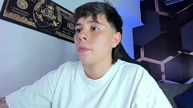 AbbySmiitth  online show from October 2025 07:00:01 PM