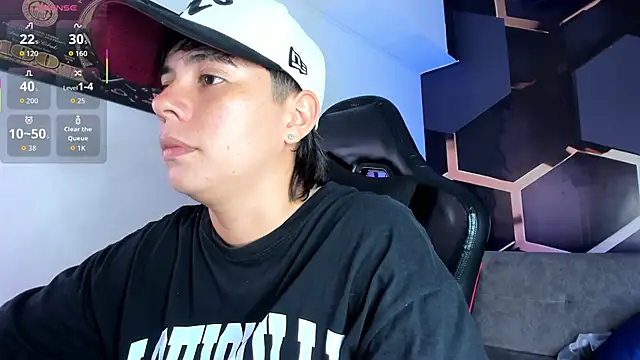 AbbySmiitth  online show from October 2025 07:03:01 PM