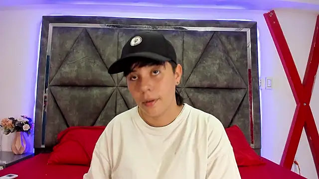 AbbySmiitth  online show from February 2026 06:47:02 PM