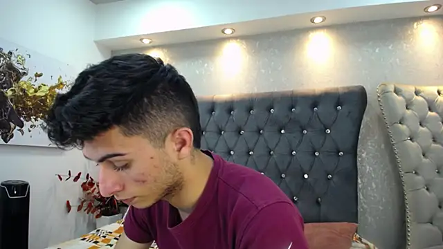 Snapshot of MrWilliseo chatting on January 2025 07:51:01 PM MrWilliseo online show from January 2025 07:51:01 PM