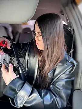 meow girl online show from February 2026 10:03:02 AM