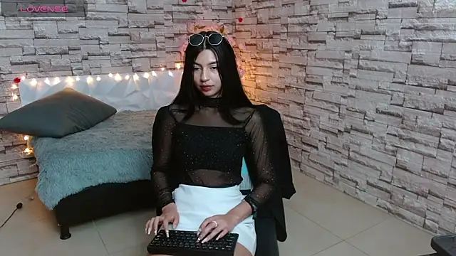 Snapshot of Vanse_lust chatting on March 2025 11:49:02 PM Vanse lust online show from March 2025 11:49:02 PM