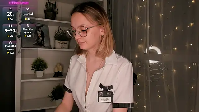 ms elizabethqueen online show from January 2025 06:12:02 PM