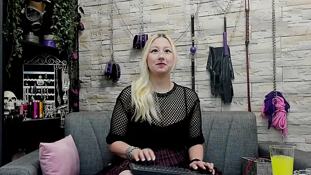 CruelMistress online show from October 2025 09:48:02 PM