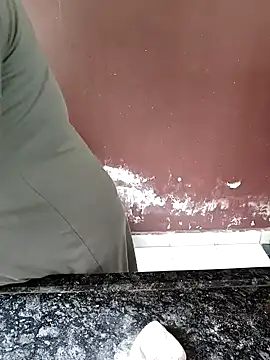 Snapshot of milf-kaira chatting on December 2024 09:33:02 AM milf-kaira online show from December 2024 09:33:02 AM