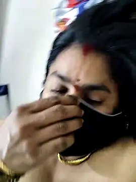 Snapshot of Tamilrojanew chatting on December 2024 09:37:02 PM Tamilrojanew online show from December 2024 09:37:02 PM