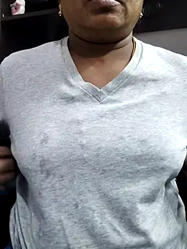 Snapshot of Tamilrojanew chatting on October 2025 08:32:01 AM Tamilrojanew online show from October 2025 08:32:01 AM