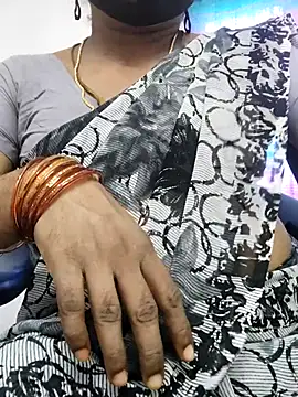 Snapshot of Tamilrojanew chatting on October 2025 06:55:01 AM Tamilrojanew online show from October 2025 06:55:01 AM