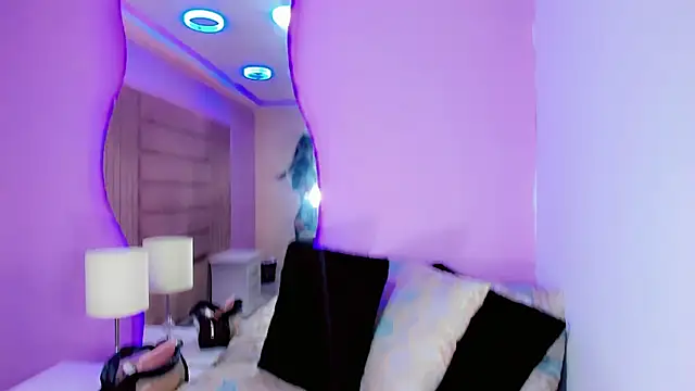 Shanelengel online show from April 2026 09:29:02 PM