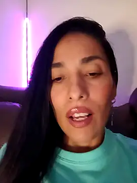 chloewildd  online show from October 2025 09:56:01 PM