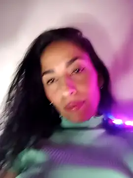 Snapshot of chloewildd_ chatting on March 2026 03:02:01 AM chloewildd online show from March 2026 03:02:01 AM