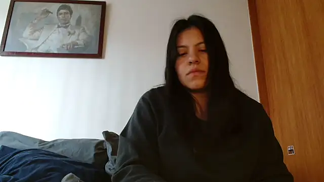 Snapshot of DirtyDi97 chatting on November 2025 01:44:01 PM DirtyDi97 online show from November 2025 01:44:01 PM