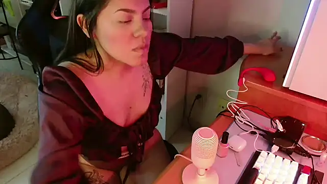 DirtyDi97 online show from April 2026 07:49:01 PM