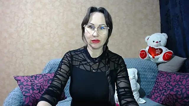 Snapshot of MilfBrunet chatting on February 2025 03:15:02 PM MilfBrunet online show from February 2025 03:15:02 PM