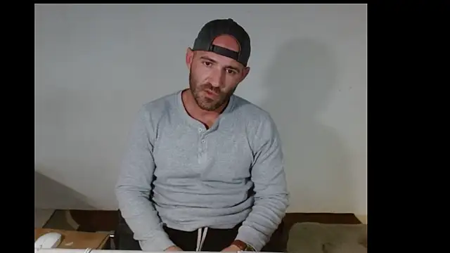 Snapshot of TheNakedPreacher chatting on March 2025 12:54:02 PM TheNakedPreacher online show from March 2025 12:54:02 PM