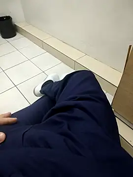 Snapshot of gatmoreno1 chatting on September 2025 04:32:01 PM gatmoreno1 online show from September 2025 04:32:01 PM