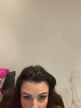 lenalux online show from February 2026 07:53:02 PM