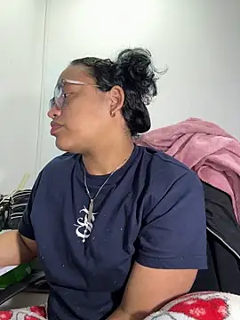 angela angels  online show from October 2025 04:42:01 AM